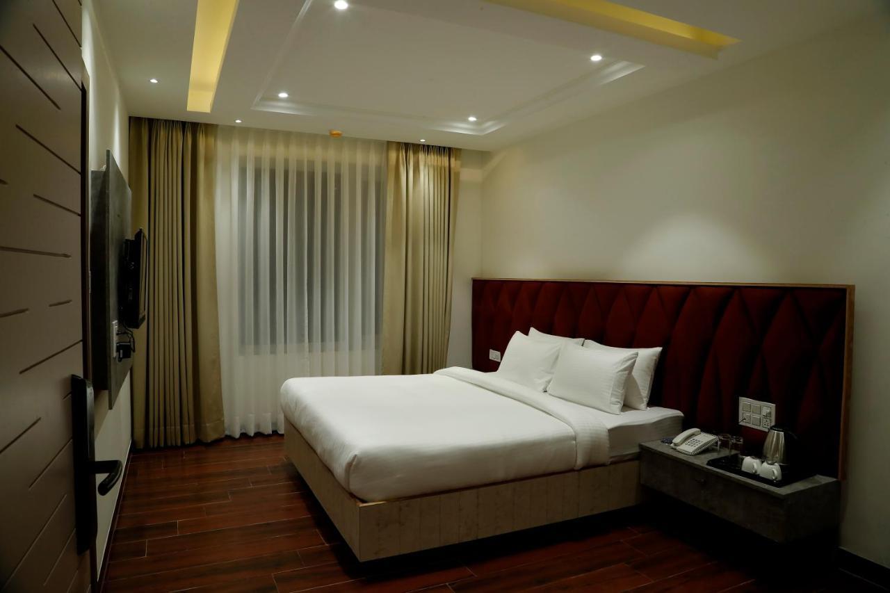 Dayal Hotel Una (Himachal Pradesh) Dış mekan fotoğraf